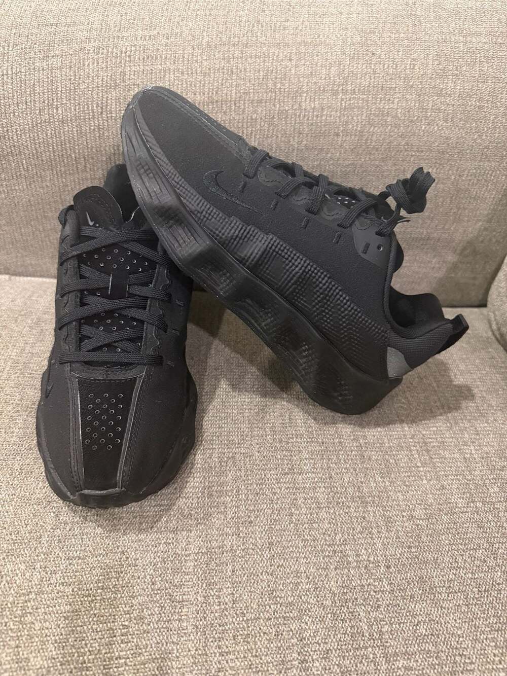 Nike Ava Rover Big Kids Shoes Black size 5y